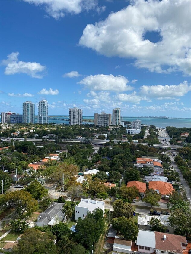 Foto principal - 2525 SW 3rd Ave