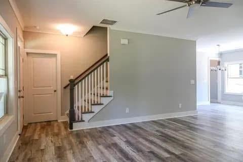 Foto del edificio - 8850 Four Mile Creek Rd