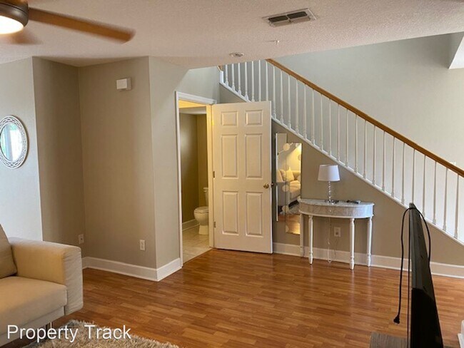 Building Photo - 2 br, 2.5 bath House - 5630 Samter Ct