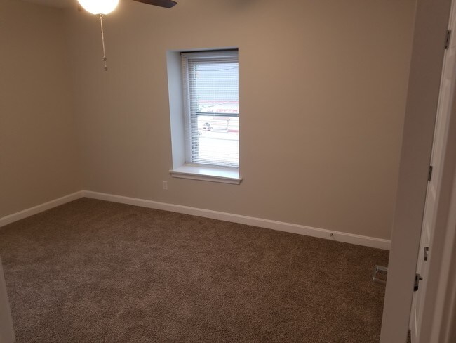 Bedroom - 10516 Watterson Trail