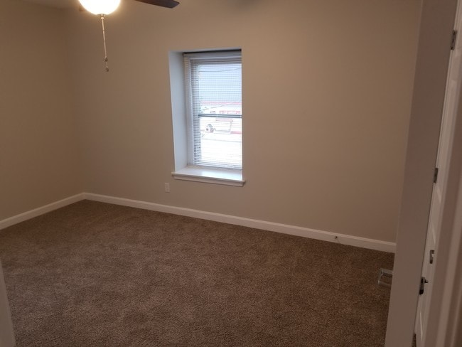 Bedroom - 10516 Watterson Trail