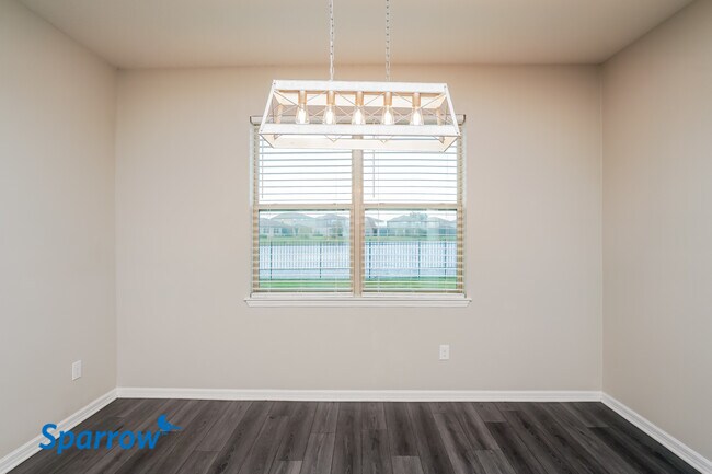 Building Photo - 5122 Levana Street