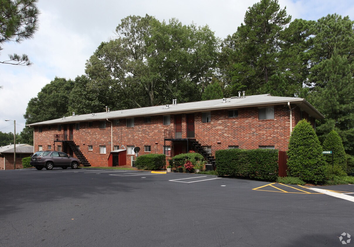 Summit Grove Apartments Decatur, GA