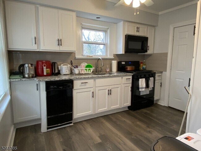 Foto del edificio - 72 4th St