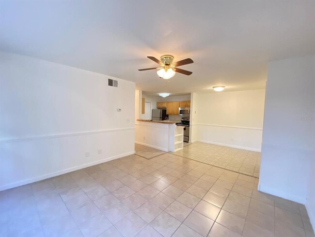 Building Photo - 6166 Westgate Dr