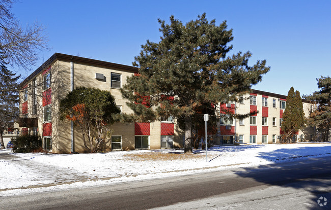 Primary Photo - McCarron's View Apartments