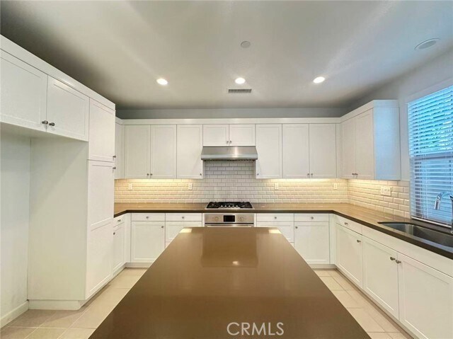 Foto del edificio - 182 Augustine