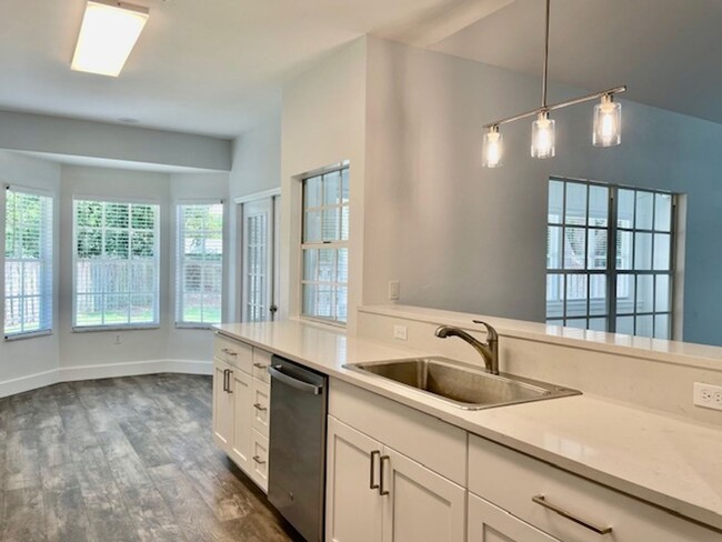 Building Photo - 4/2 Home located in Cul-de-sac in Capri