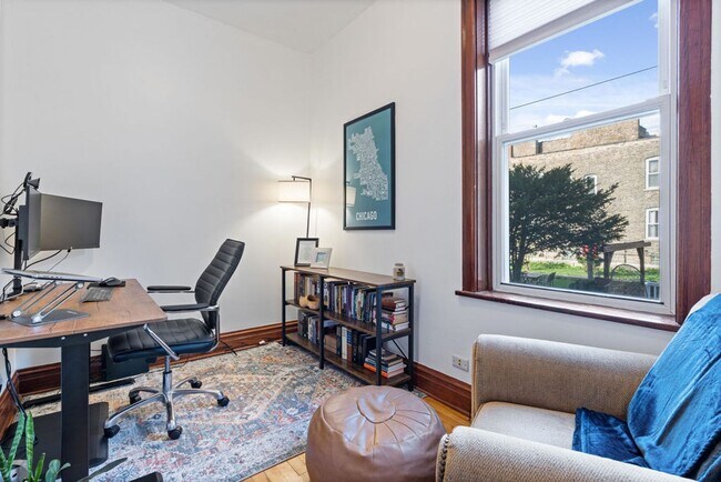 Foto del edificio - Beautiful 2BD/1BTH Apartment on Rice St!