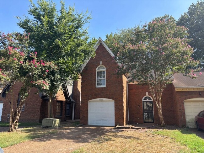 Building Photo - 6305 Kirby Downs Dr