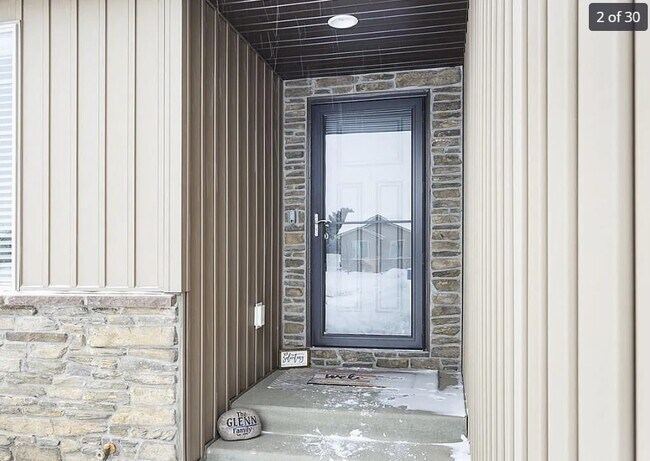 Building Photo - 5196 Ryanne Way