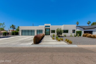 Building Photo - 4002 E Avalon Dr
