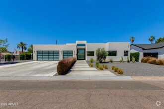 Building Photo - 4002 E Avalon Dr