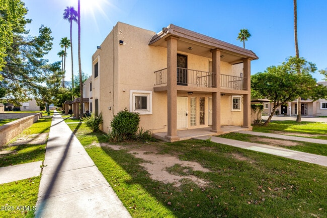 Foto del edificio - 7126 N 19th Ave