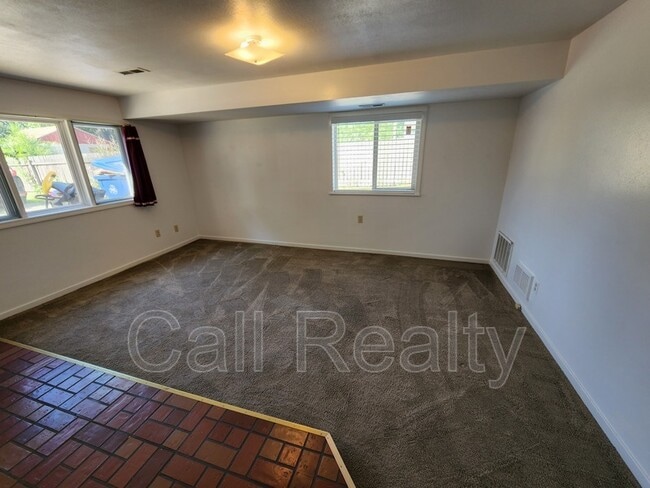Building Photo - 9516 E Mission Ave