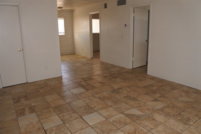 Building Photo - 28849 San Jose Ave
