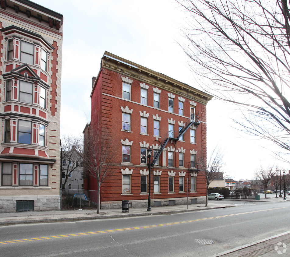 Building Photo - 48-50 Mitchell Ave