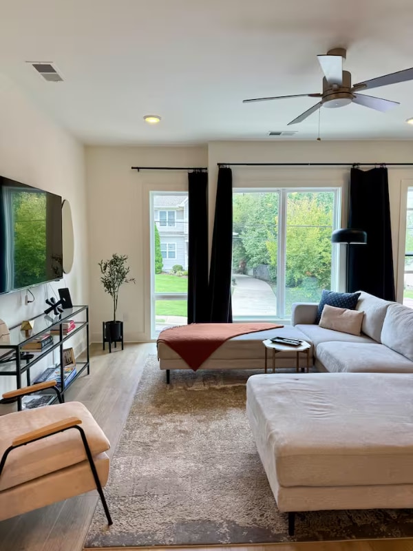 Photo - 1519 Meridian St Townhome