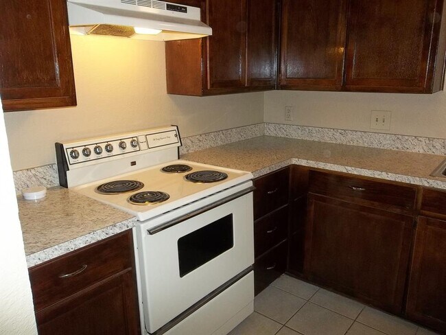 Building Photo - 7738 Sable Ln