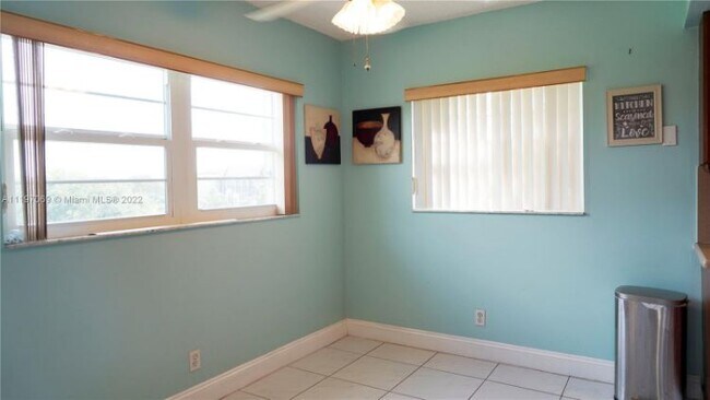 Foto del edificio - 12900 SW 7th Ct