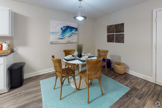 2HAB,1.5BA-913 ft² - The Lily at West Ashley