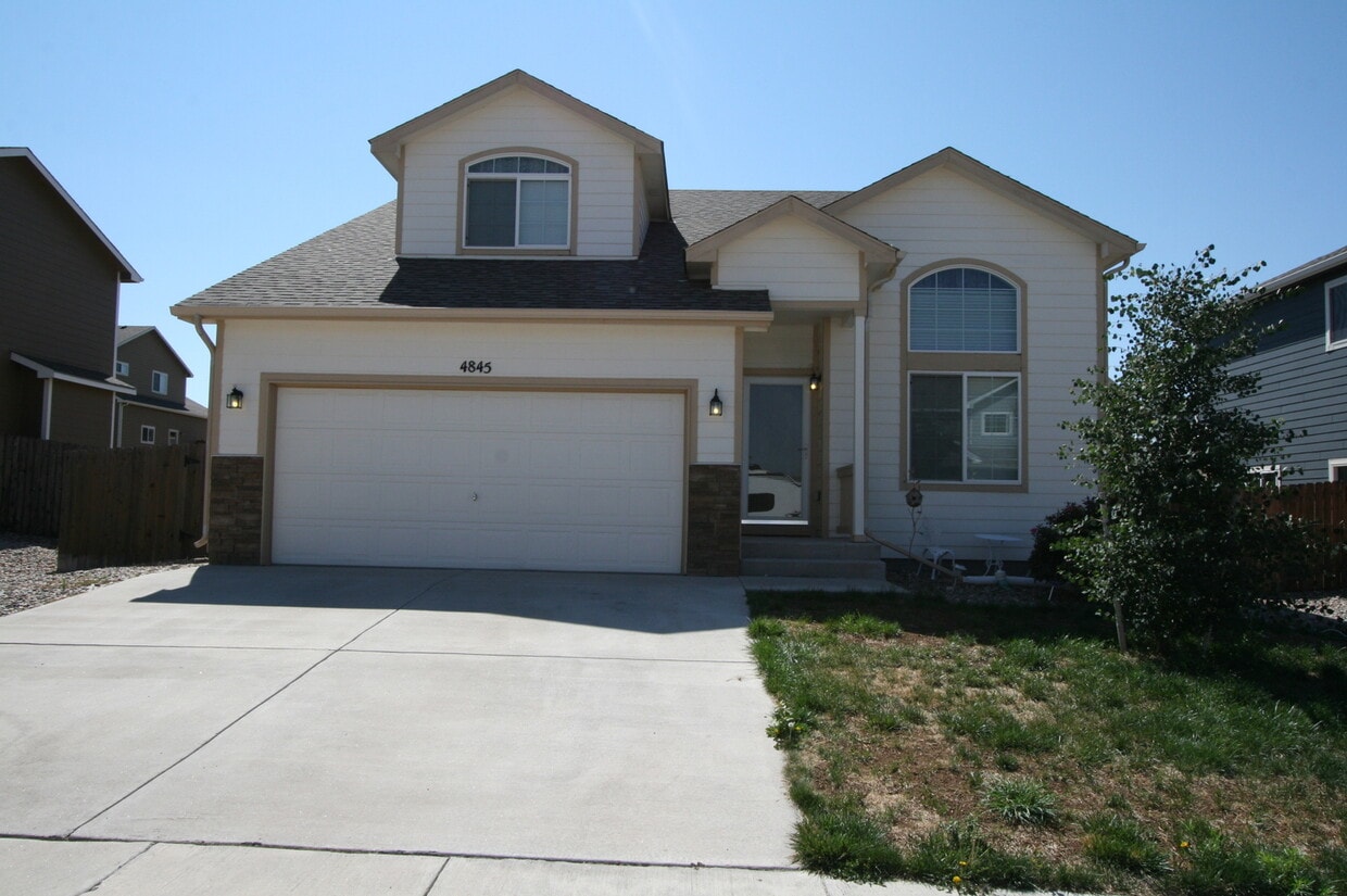 3 Bedroom Home in Painted Sky! - 3 Bedroom Home in Painted Sky!