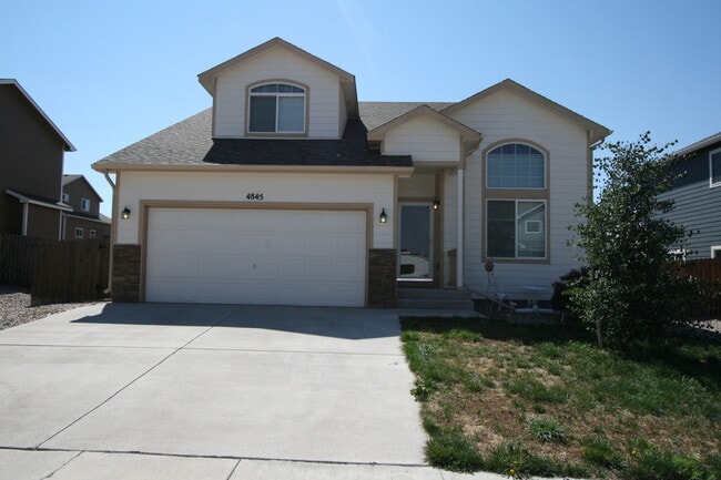 3 Bedroom Home in Painted Sky! - 3 Bedroom Home in Painted Sky!