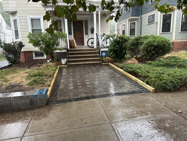 Building Photo - 156 Powder House Blvd