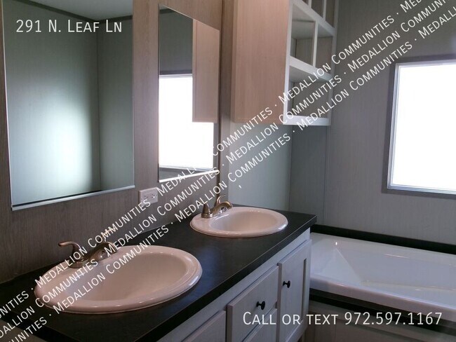 Building Photo - 291 Leaf Ln