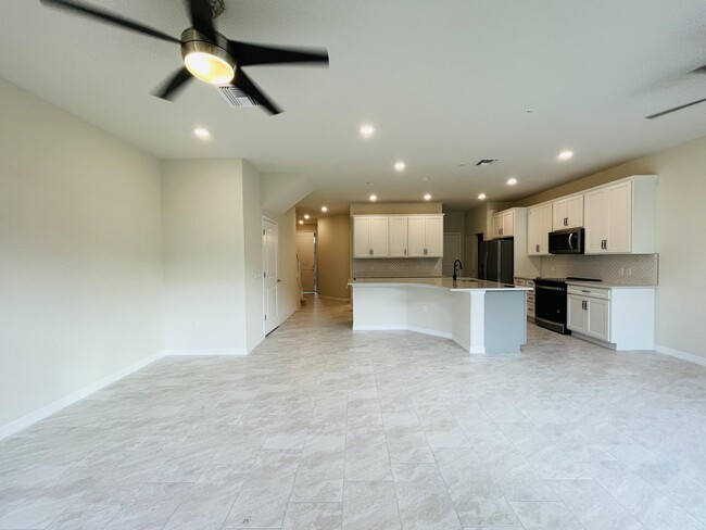 Building Photo - 8208 Tailshot Ct