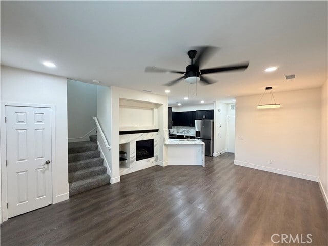 Building Photo - 9494 Jack Rabbit Dr