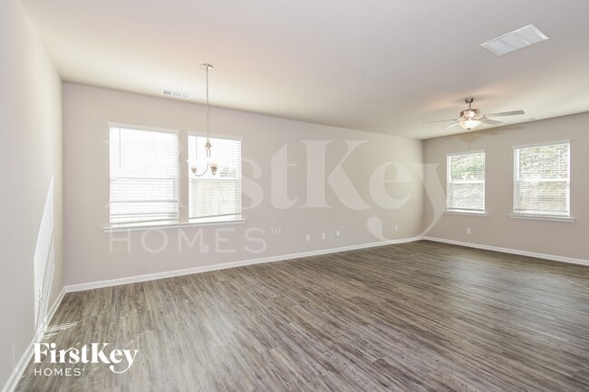 Building Photo - 4954 Hillstone Dr
