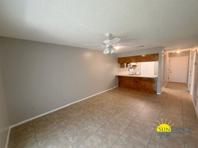 Foto del edificio - 400 Harding Rd