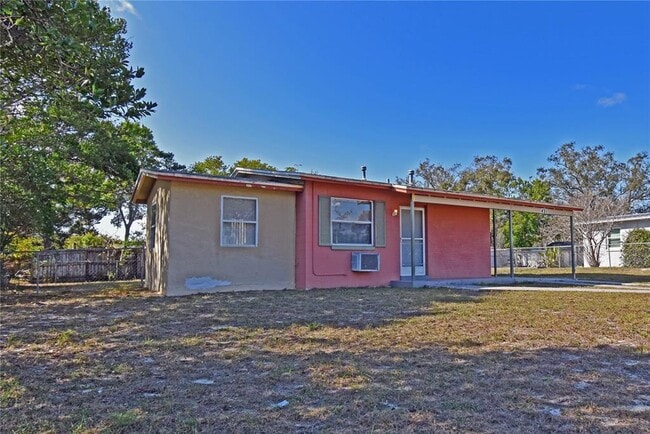 Foto del edificio - 421 Briarwood Ln