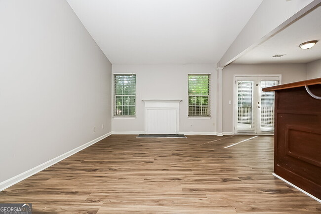 Building Photo - 6208 Crow Ct