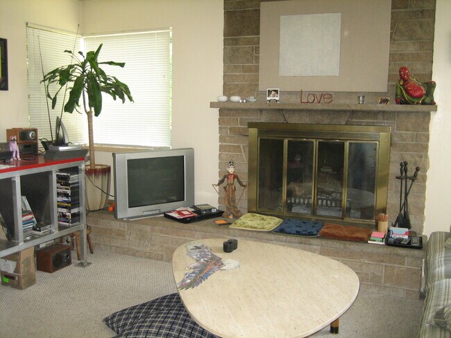 Foto del edificio - 1415 Taylor Ave N