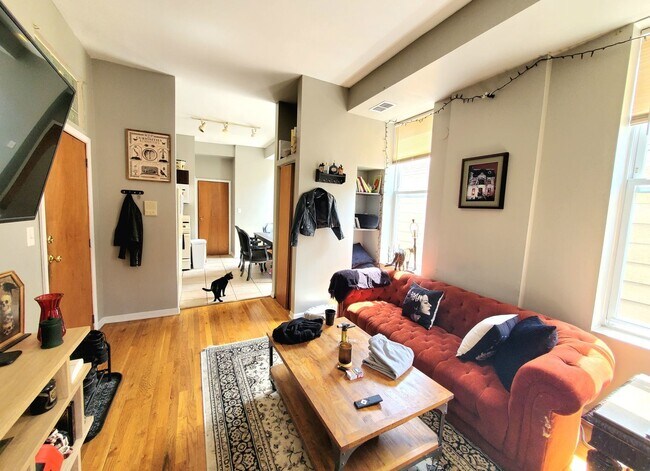 Foto del edificio - 731 N Noble St