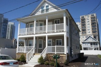 Building Photo - 16 Manor St