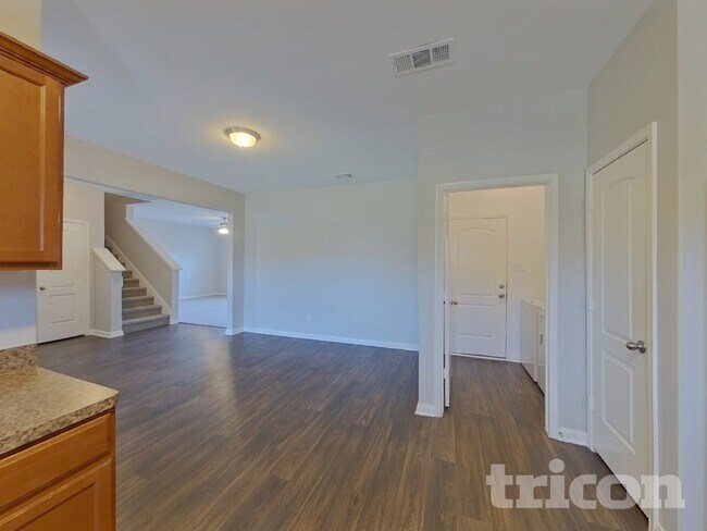 Foto del edificio - 1010 Stanwyck Ave