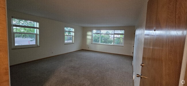 Building Photo - Weidenhaft Mitchell Apartments