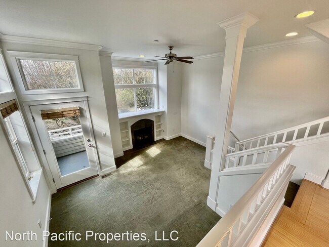 Building Photo - 3 br, 3.5 bath House - 1808C 14th Ave