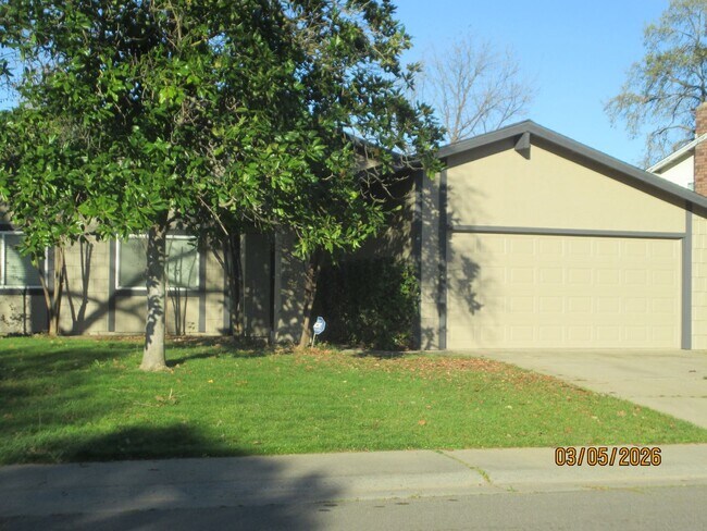 Foto del edificio - Rosemont area home/great access to Hwy 50