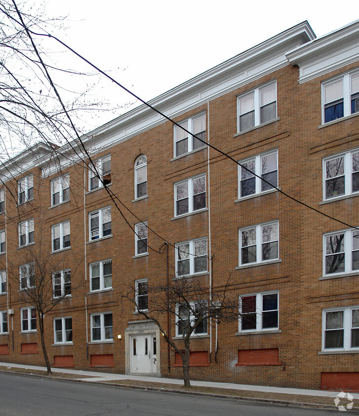 Building Photo - Jean Apartments