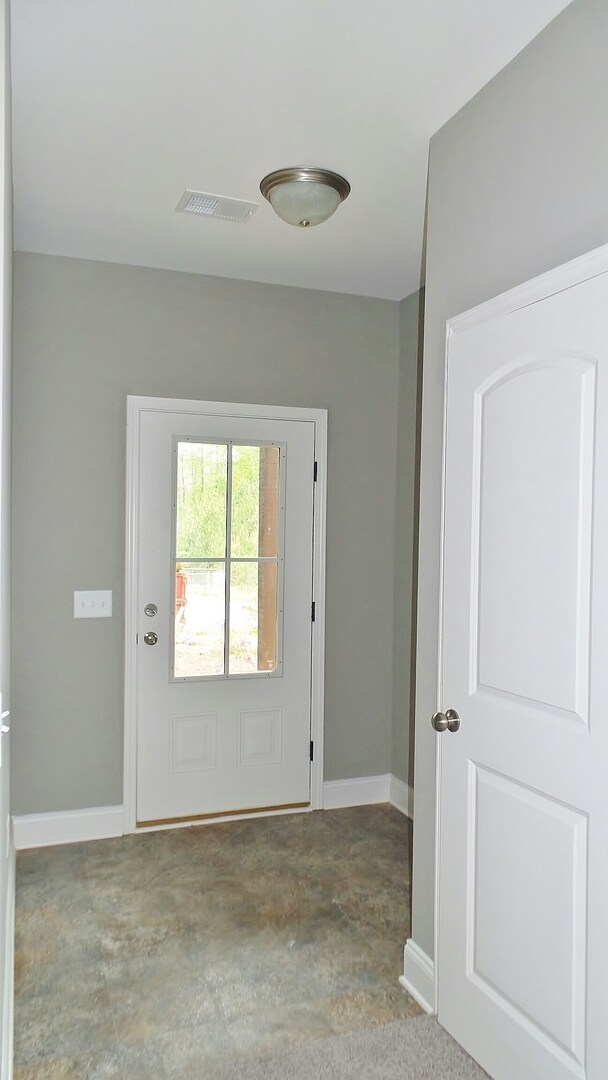 Foto del edificio - Home with Private Back Yard Available For ...