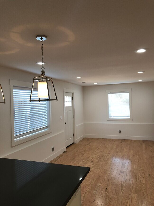 Foto del edificio - 1628 Tyler St