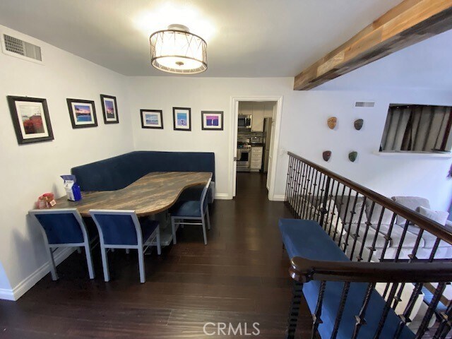 Building Photo - 10 Encore Ct