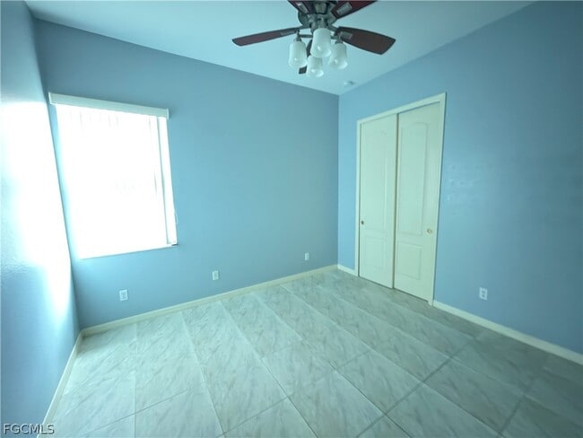 Building Photo - 3023 Lake Manatee Ct