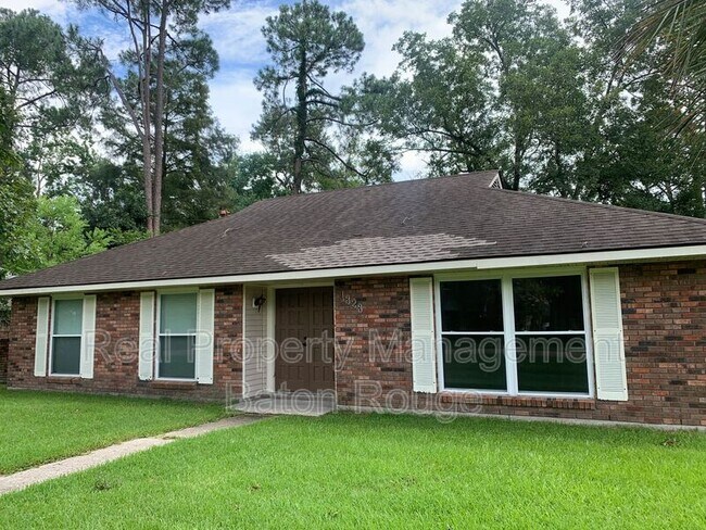 Building Photo - 1828 Stafford Dr
