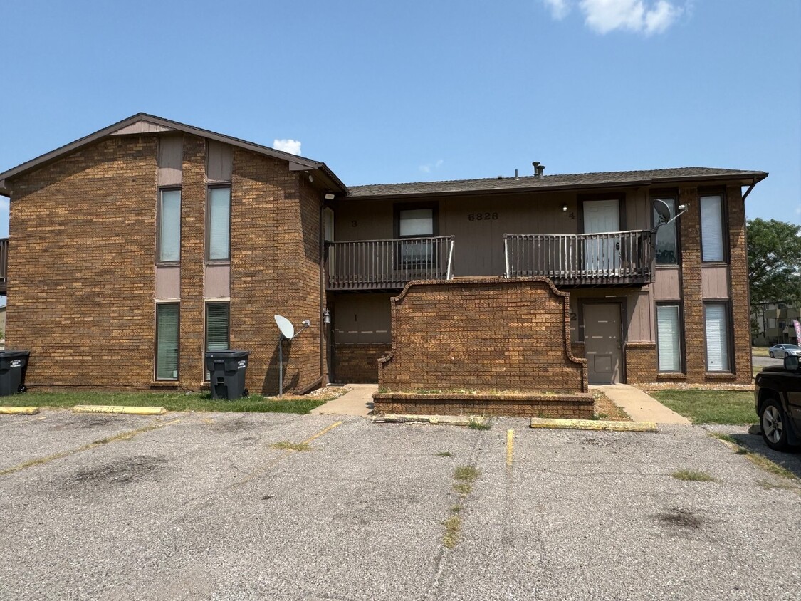 Primary Photo - Upstairs 2 bedroom, 1 Bathroom apartment