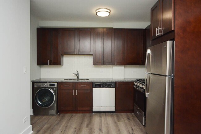 Foto del edificio - 725 St Johns Ave